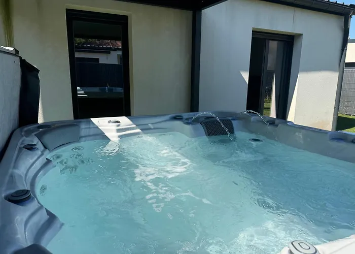 Vila Maison Avec Jacuzzi Et Sauna Épinal